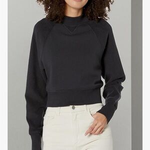 UGG Black cropped Crewneck Pullover